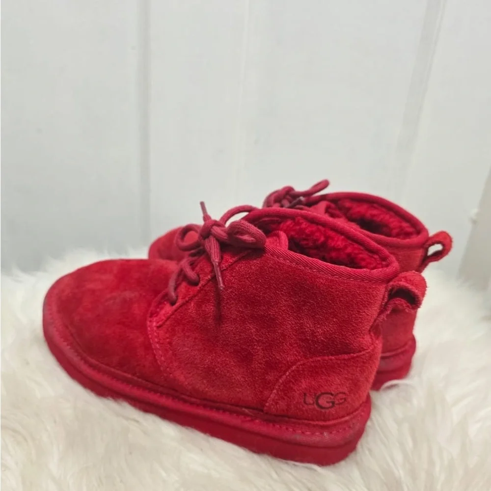 UGG size color